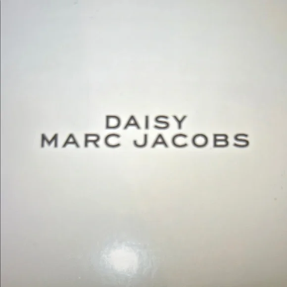 NWT Marc Jacobs Green Coin Purse New In Box - Picture 2 of 6